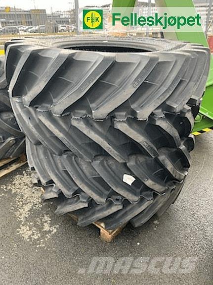 Trelleborg TM1060 Traktorji
