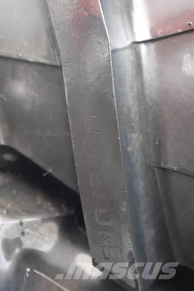Trelleborg TM800 Gume, kolesa in platišča