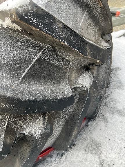 Trelleborg TM800 Gume, kolesa in platišča