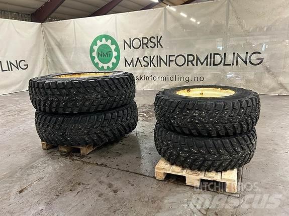 TRI 2 Vinterdekk Traktorji