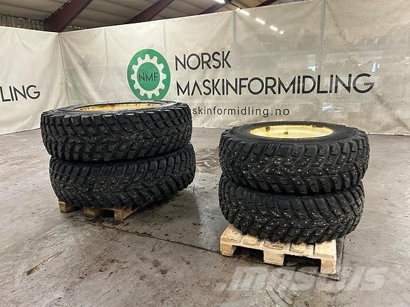  TRI 2 Vinterdekk Traktorji