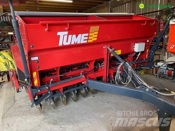 Tume HKL JC 3000 Trosilniki mineralnega gnojila