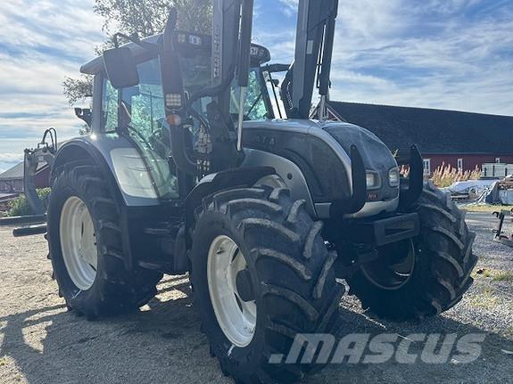 Valtra 142 Direct Traktorji