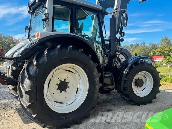 Valtra 142 Direct Traktorji