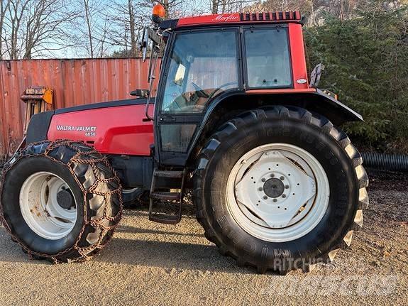 Valtra 6850 Traktorji