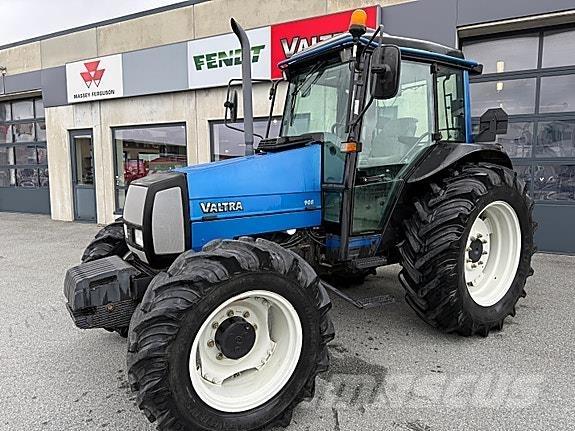 Valtra 900 TURBO Traktorji