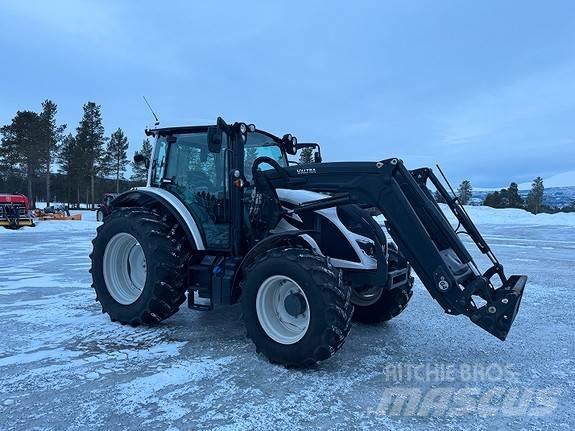 Valtra A105H Traktorji