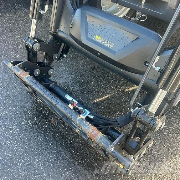 Valtra A115 Traktorji