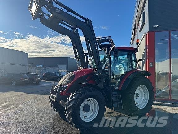 Valtra A115 H4 Traktorji