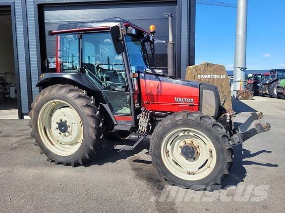Valtra A75 - 4 Traktorji