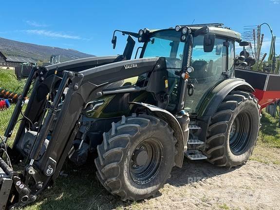 Valtra G 135 V Traktorji