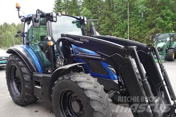 Valtra G125 Aktive Traktorji