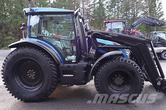 Valtra G125 Aktive Traktorji