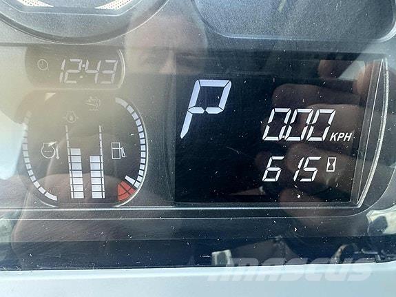 Valtra G135 Activ Traktorji