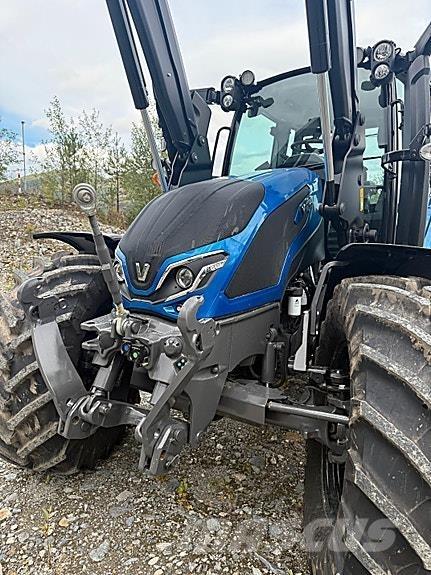 Valtra G135V Traktorji