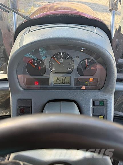 Valtra M150 Traktorji