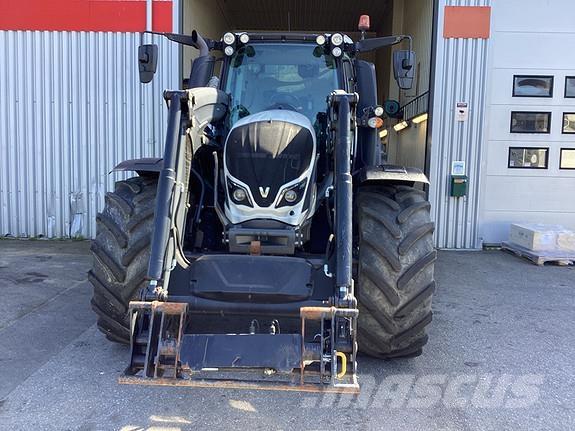 Valtra N 114E Traktorji