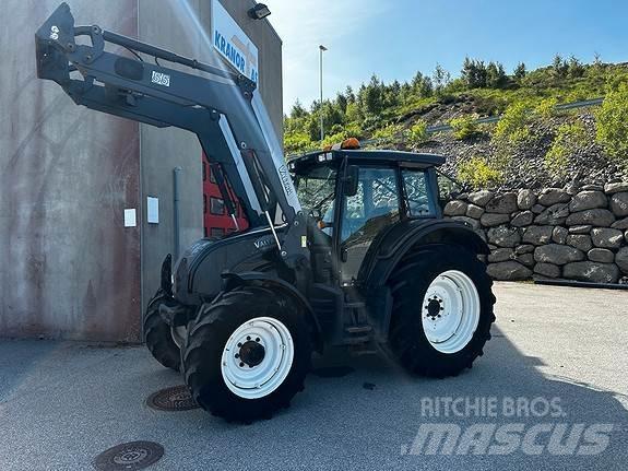 Valtra N 121 Traktorji