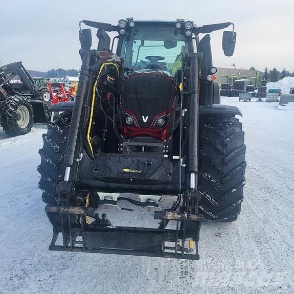 Valtra N 174 D Traktorji