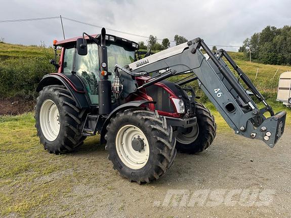 Valtra N113H3 Traktorji
