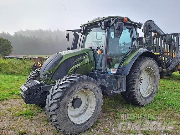 Valtra N154eA Traktorji