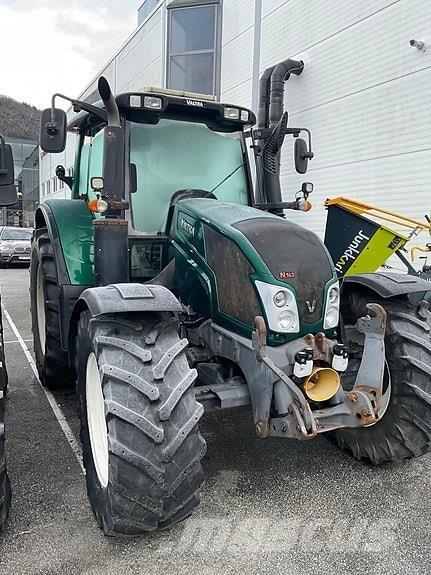 Valtra N163 Traktorji