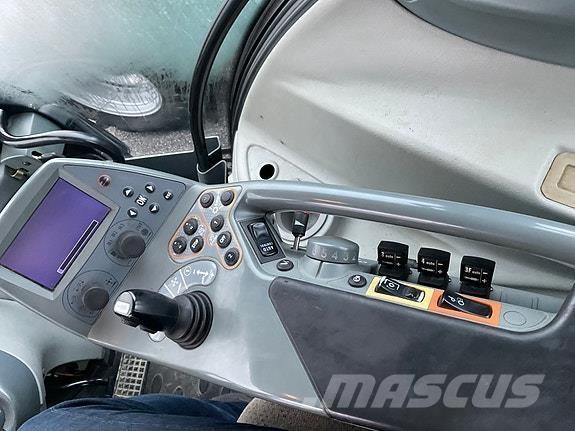 Valtra N163 Traktorji