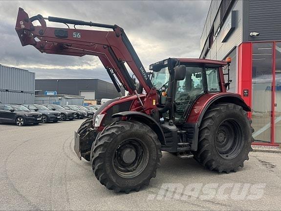 Valtra N163D Traktorji