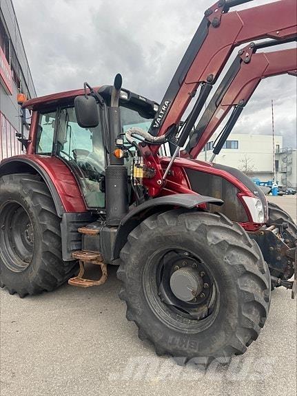 Valtra N163D Traktorji