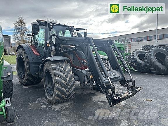 Valtra N174 Traktorji