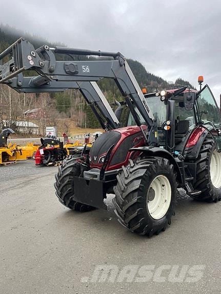 Valtra N174 Versu Traktorji