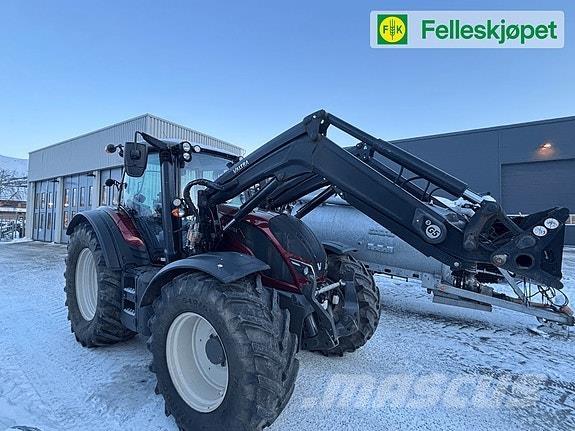 Valtra N174 Versu Traktorji