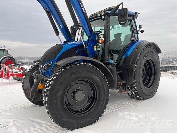 Valtra N174D Traktorji
