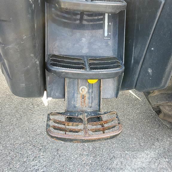 Valtra N174D Traktorji