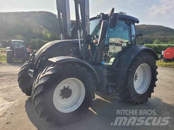 Valtra N174D Traktorji
