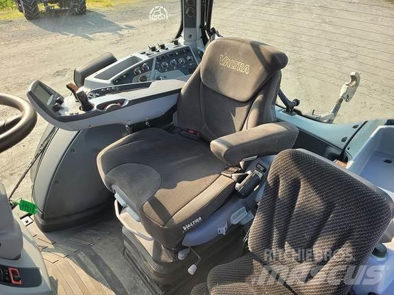 Valtra N174D Traktorji