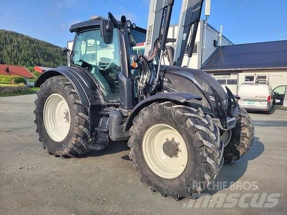Valtra N174D Traktorji