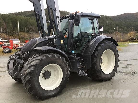 Valtra N174D Traktorji
