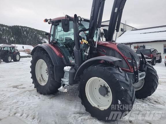 Valtra N174H Traktorji