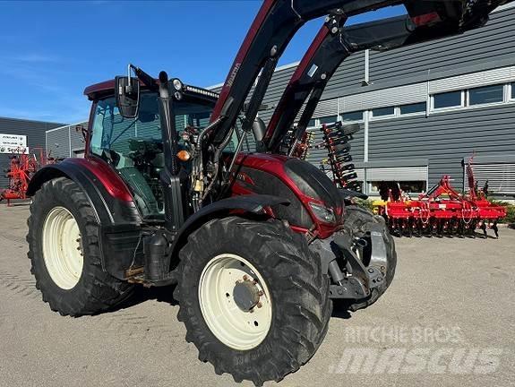 Valtra N174V Traktorji
