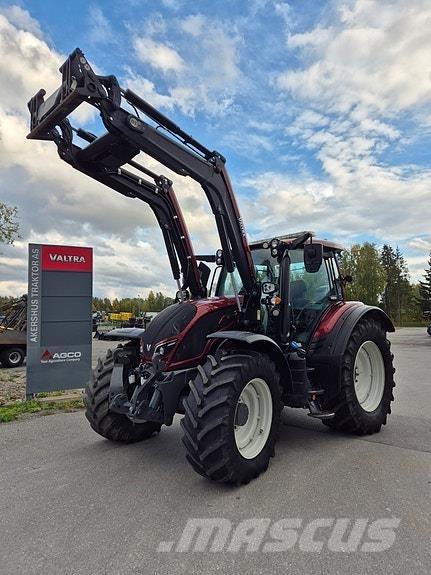 Valtra N174V Traktorji