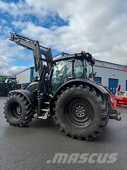 Valtra N175 Traktorji