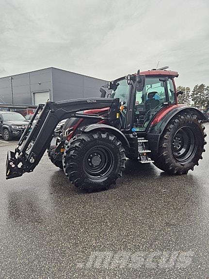 Valtra N175 Traktorji