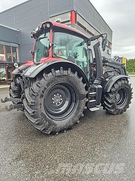 Valtra N175 Traktorji