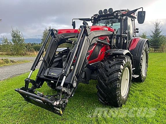 Valtra N175 Traktorji