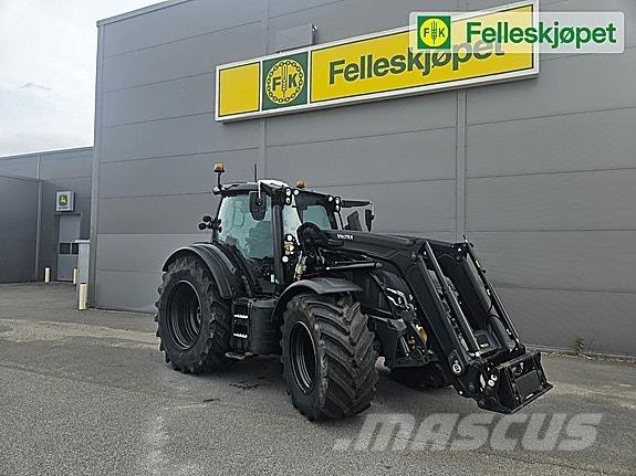 Valtra N175 Traktorji