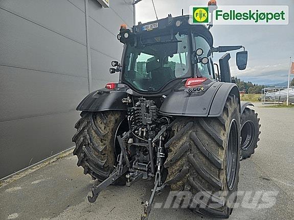 Valtra N175 Traktorji