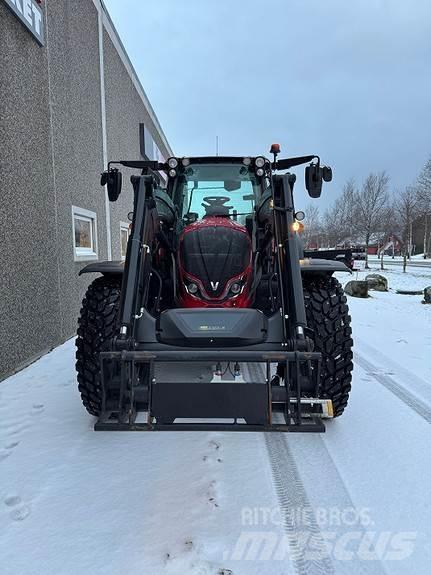 Valtra N175A Traktorji