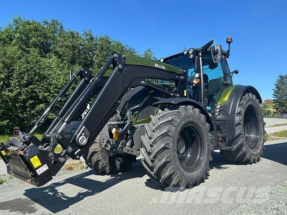 Valtra N175D Traktorji