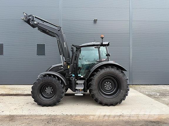 Valtra N175D Traktorji